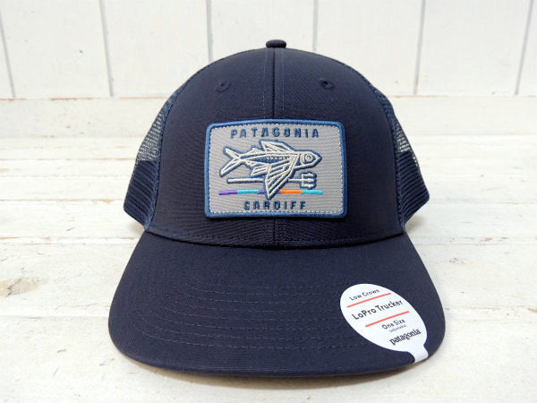 【Patagonia】パタゴニア・カーディフ・ネイビー・LoProトラッカーハット&ステッカー1枚