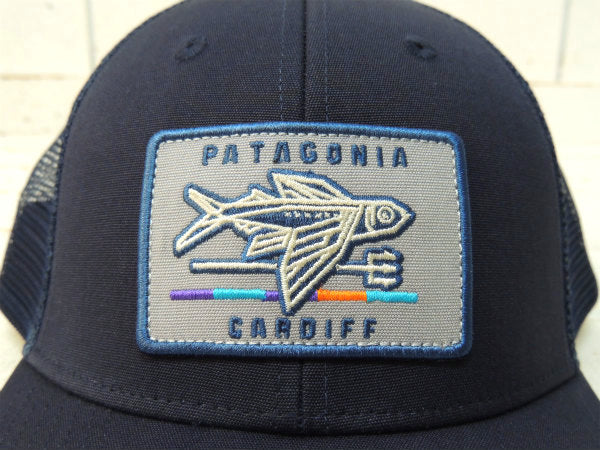 【Patagonia】パタゴニア・カーディフ・ネイビー・LoProトラッカーハット&ステッカー1枚