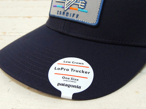 【Patagonia】パタゴニア・カーディフ・ネイビー・LoProトラッカーハット&ステッカー1枚