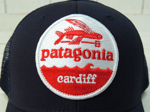 【Patagonia】パタゴニア・カーディフ限定・トラッカーハット&ステッカー1枚/ネイビー