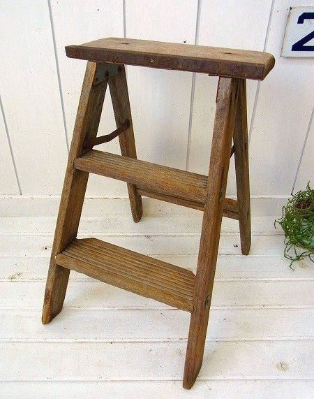 シャビーな木製・アンティーク・ステップラダー/脚立　USA