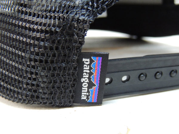 【Patagonia】パタゴニア・カーディフ・ブラック・LoProトラッカーハット&ステッカー1枚