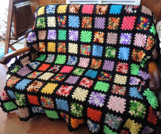 ハンドメイド・モチーフ編み・大判サイズ・アンティーク・ニットブランケット USA