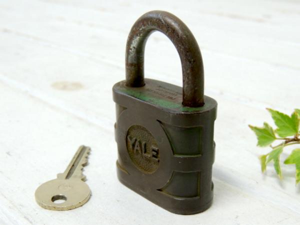 YALE お洒落デザイン・USA OLD 南京錠・鍵付き・ビンテージ パッドロック 工業系