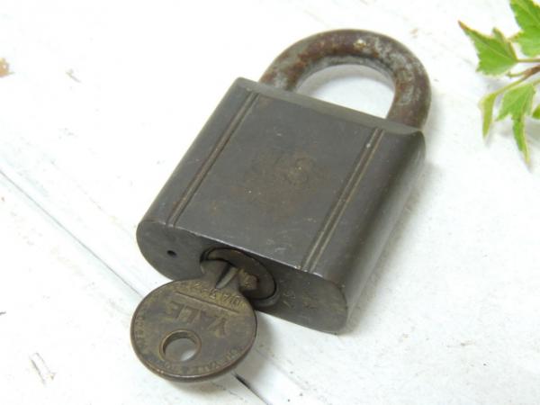 YALE・U.S. アンティーク・南京錠・真鍮製・鍵付き・パッドロック・工業系