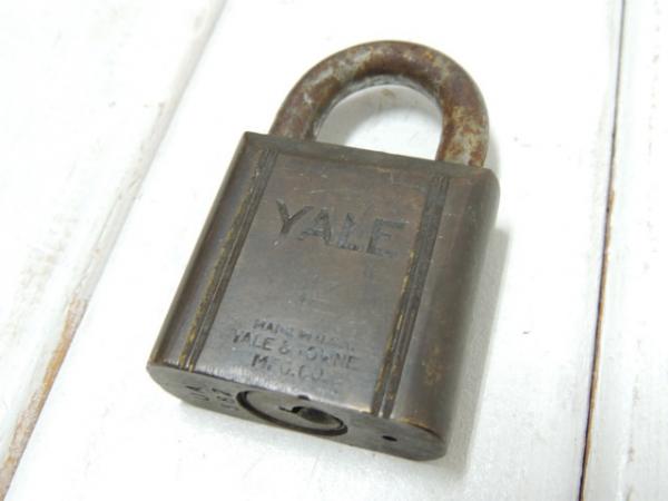 YALE・U.S. アンティーク・南京錠・真鍮製・鍵付き・パッドロック・工業系