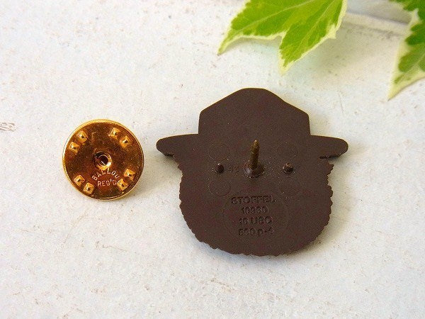 【スモーキーベア】小さなヴィンテージ・ピンバッジ　USA