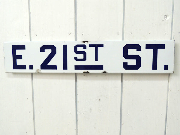 【E.21 ST ST.】ホーロー製・ヴィンテージ・ストリートサイン/街路サイン/USA