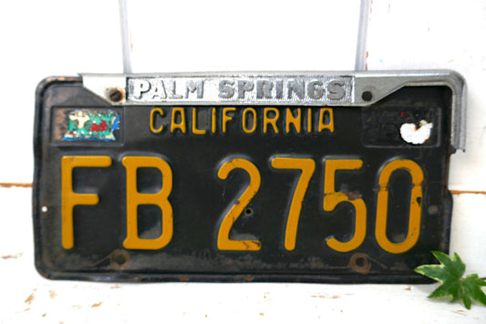 US カリフォルニア 1963s FB 2750・ヴィンテージ・ナンバープレート・パームスプリングス