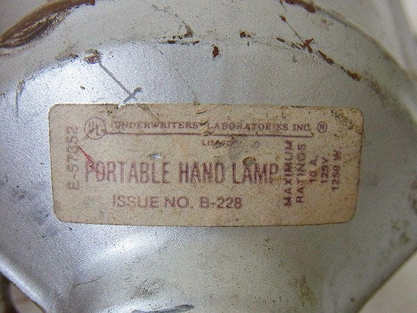 【PORTABLE　HAND　LAMP】ブリキ製・作業用・ヴィンテージ・電球カバー/ライトカバー