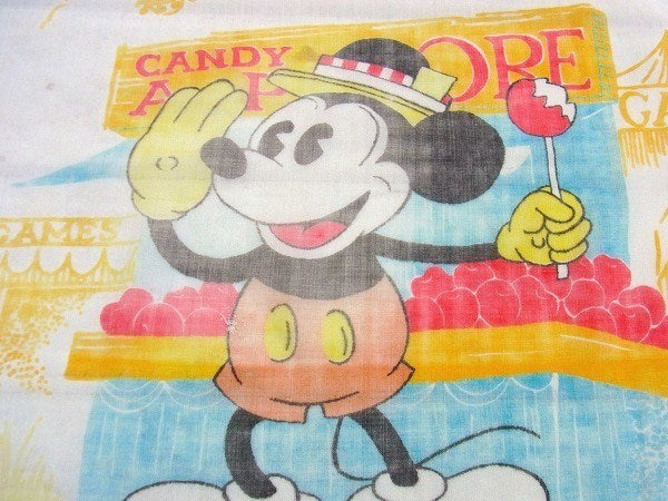 【OLDミッキーマウス】ミッキー&フレンズ・お祭り柄・ヴィンテージ・ユーズドシーツ(フラット)