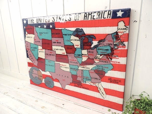 アメリカ地図柄・ハンドメイドのニット刺繍製・ヴィンテージ・アートフレーム/壁飾り/インテリア