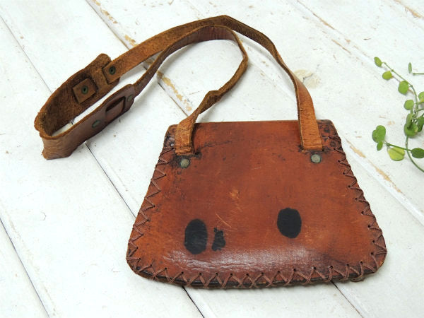 フラワー型押し・レザー製・ブラウン・ヴィンテージ・ショルダーバッグ・カバン・ショルダーポーチ USA
