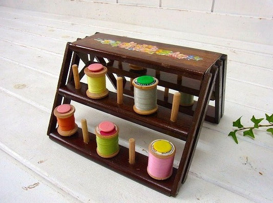 花柄の木製・アンティーク・スプールホルダー/ボビンホルダー USA