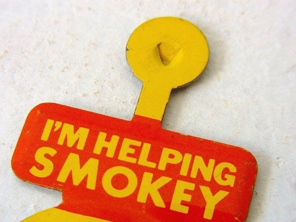 スモーキーベア 熊 1960's  森林火災防止 キャラクター ヴィンテージアクセサリー ピンバッジ 缶バッジ USA キャラクター