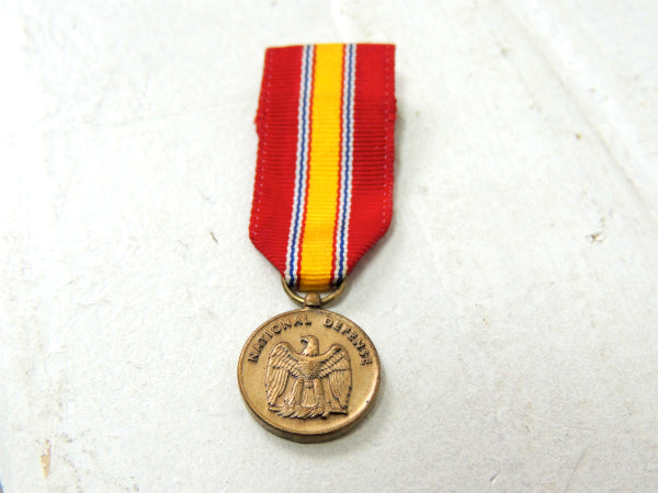 ミリタリー NATIONAL DEFENSE ヴィンテージ US ARMY ブローチ リボン付き ファッションアクセサリー 小物