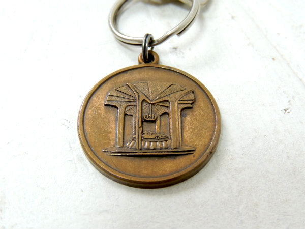 USA キャデラック 鍵 2本付き・アドバタイジング・ヴィンテージ・アメ車・キーホルダー