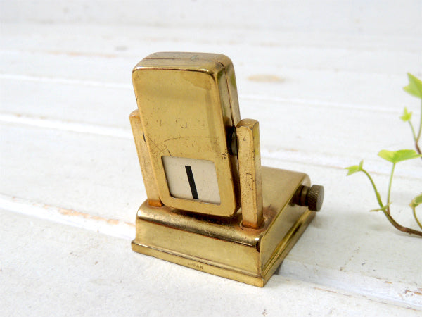 ゴールド色のメタル製・小さな日めくり式・アンティーク・デスクカレンダー/卓上カレンダー