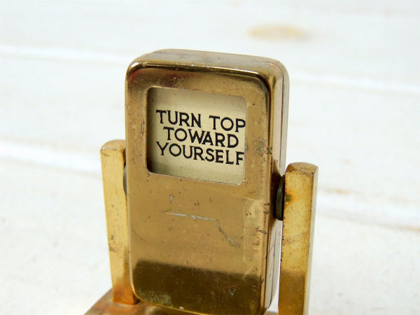 ゴールド色のメタル製・小さな日めくり式・アンティーク・デスクカレンダー/卓上カレンダー