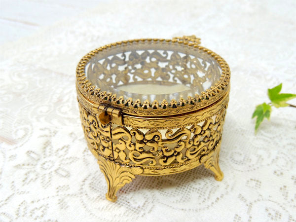 フラワーモチーフ・ゴールド色・ラウンド型・アンティーク・脚付きジュエリーボックス・宝石箱 USA