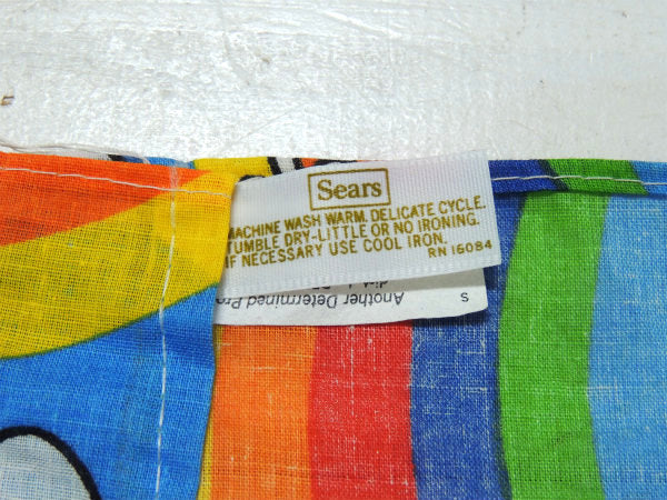 【スヌーピー】ピーナッツの仲間・レインボー柄・三角形・60'sヴィンテージ・カーテン・生地