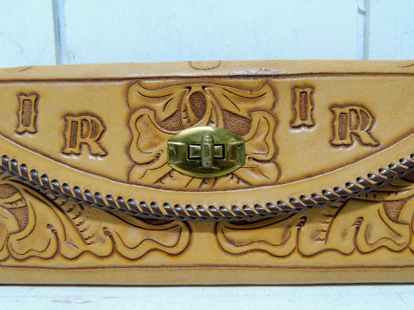 イニシャル&花柄・型押し・レザー製・ヴィンテージ・ウォレット・革・長財布・レザー小物