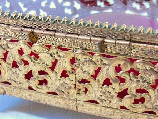 薔薇モチーフ・ベベルガラス・脚付きアンティーク・ジュエリーボックス/宝石箱 USA