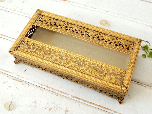 花柄・透かしデザイン・ゴールドトーン・脚付きヴィンテージ・ティッシュケース・ボックス・グラマラス