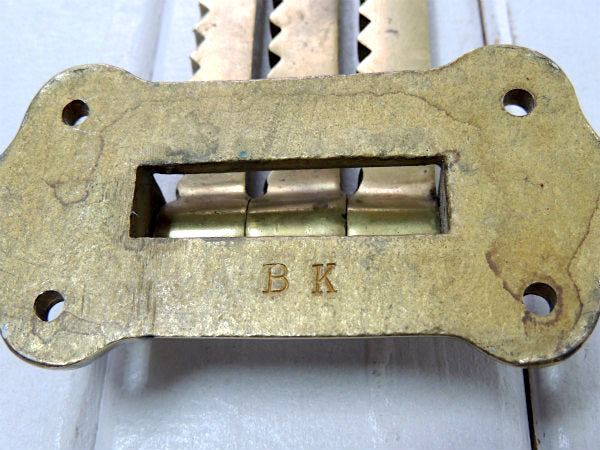 【BK・船内用・真鍮製】3段・可動式・アンティーク・フック・ハンガー・船・ヨット