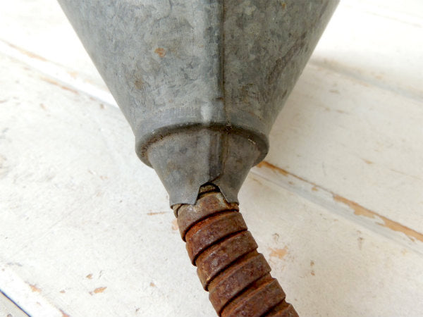 ホース付き・ブリキ製・ヴィンテージ・オイル差し・じょうご・漏斗・ファンネル・ロート USA・ガレージ