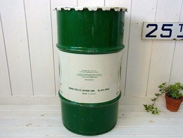QUAKER STATE OIL クエーカーステート・特大・ビンテージ・オイル缶・USA・ガレージ