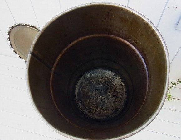 QUAKER STATE OIL クエーカーステート・特大・ビンテージ・オイル缶・USA・ガレージ