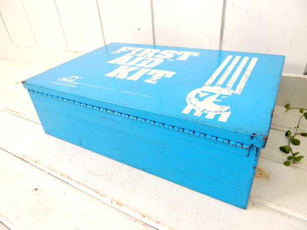 【FIRST AID】ファーストエイド・ビンテージ・大きな救急箱/メディスンキャビネット/飾り棚