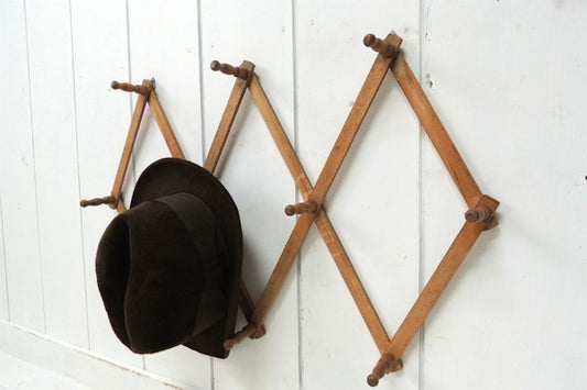 時を重ねた古い木製のジャバラ式・アンティーク・ハットラック/コートフック USA