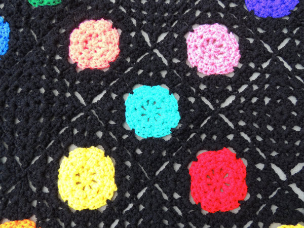 カラフルなドット柄 モチーフ編み・ハンドメイド・大判ニットブランケット グラニーブランケット 未使用