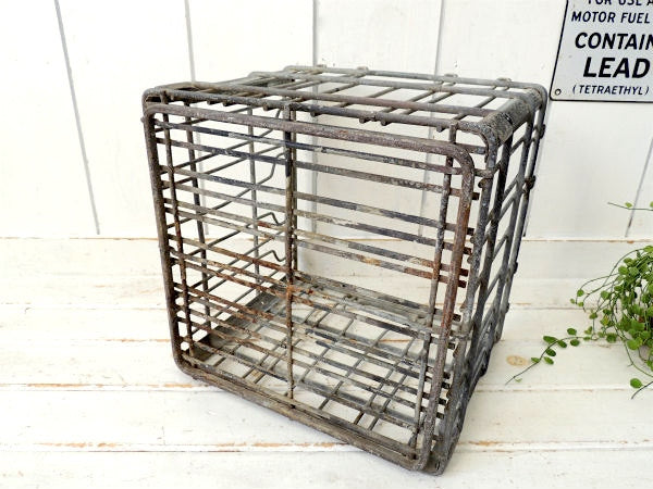 【FOREMOST】シャビー・メタル製・ヴィンテージ・ミルクボトルケース・メタルケース・ガーデニング