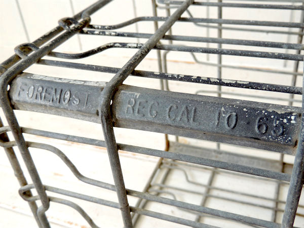 【FOREMOST】シャビー・メタル製・ヴィンテージ・ミルクボトルケース・メタルケース・ガーデニング