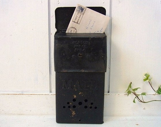 黒色のティン製・アンティーク・メールボックス/郵便受け/ポスト USA