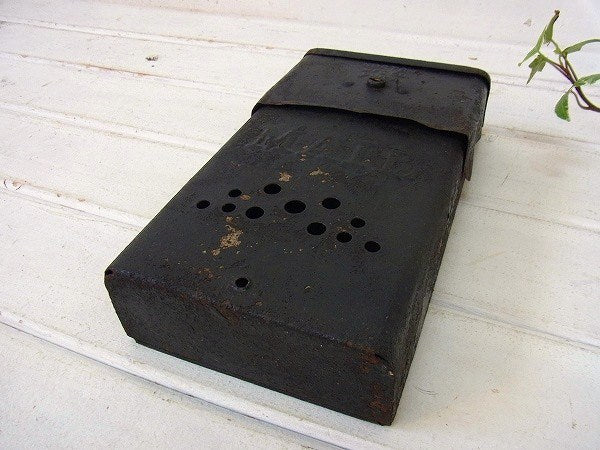 黒色のティン製・アンティーク・メールボックス/郵便受け/ポスト USA