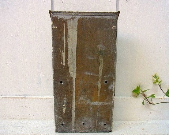 シャビーなティン製・アンティーク・メールボックス/郵便受け/ポスト USA
