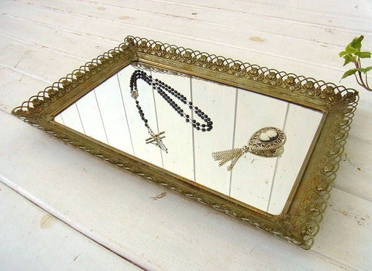 薔薇モチーフ・ゴールドトーン 店内装飾・アンティーク・ミラートレイ・鏡・バラ・模様