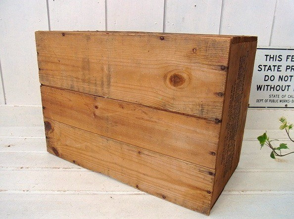 【BLACK&WHITE】スコッチウィスキーのチェッカー柄・アンティーク・ウッドボックス/木箱