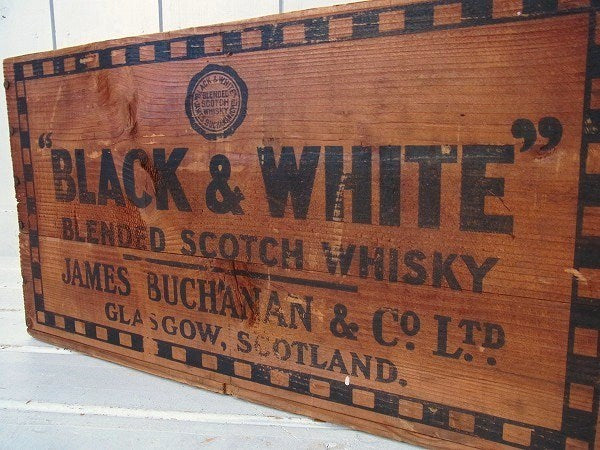 【BLACK&WHITE】スコッチウィスキーのチェッカー柄・アンティーク・ウッドボックス/木箱