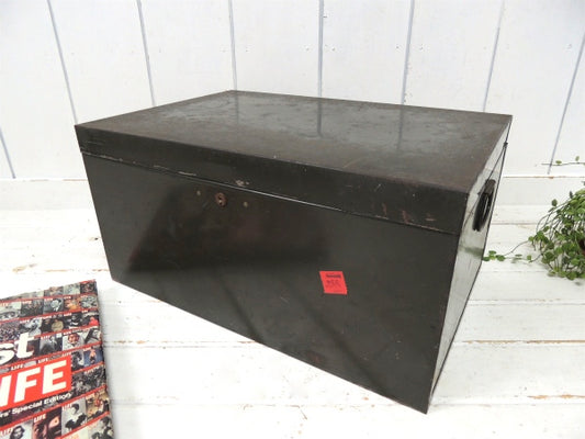 COLE NEW YORK・インダストリアル・ミリタリー グリーン メタルボックス・ヴィンテージ 工具箱