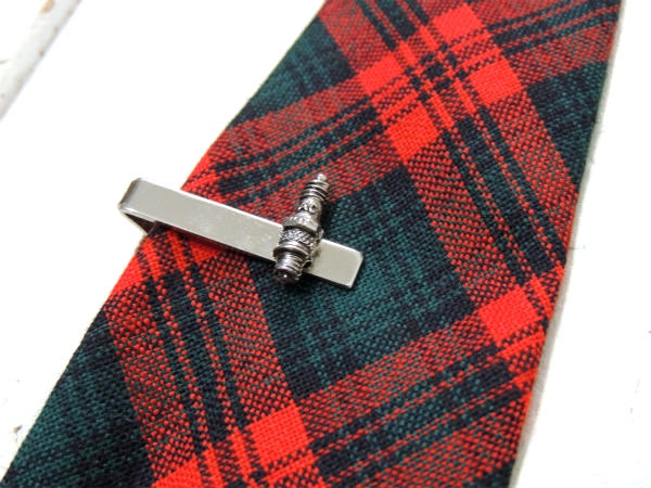 US 点火プラグ・AC  ヴィンテージ・アドバタイジング・タイピン・アメ車・オートパーツ・GM