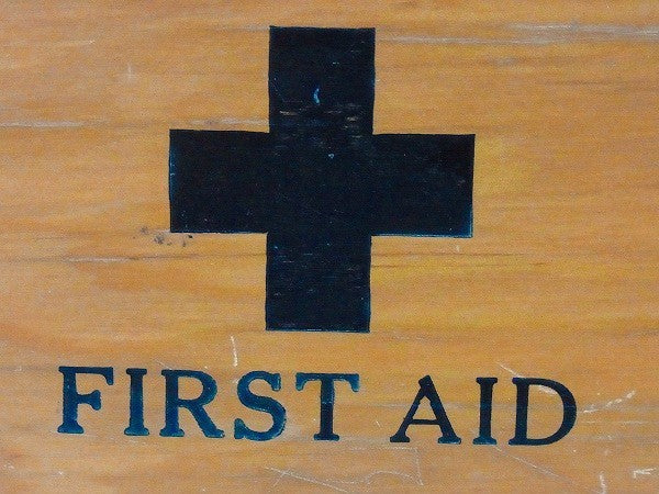【FIRST AID】ファーストエイド・木製・アンティーク・救急箱/木箱　USA