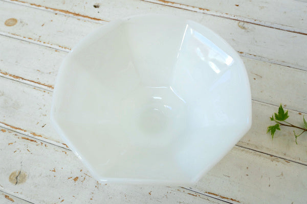 アンカーホッキング ぶどう柄 ホワイト ミルクガラス 8角形 脚付き ヴィンテージ フルーツボウル