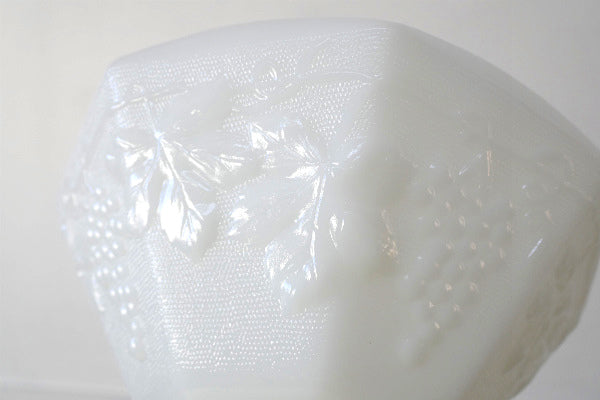 アンカーホッキング ぶどう柄 ホワイト ミルクガラス 8角形 脚付き ヴィンテージ フルーツボウル