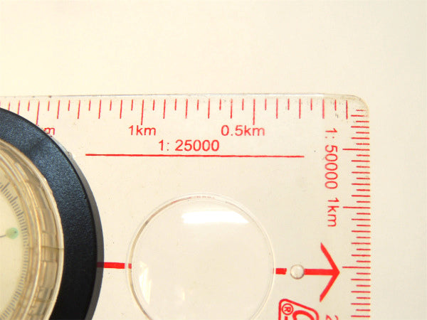 コールマン Coleman ルーペ付き 方位磁石 Compass コンパス アウトドア 登山 USA