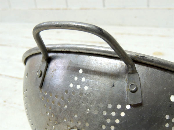 【★星モチーフ】アルミ製・ハンドル&脚付き・アンティーク・コランダー/水切りボウル USA